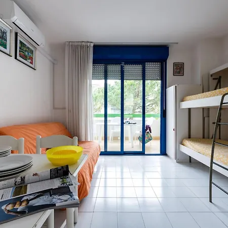 Cozy With Lateral Sea View In Διαμέρισμα *