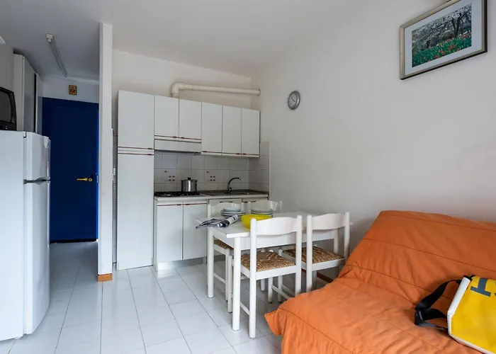 Cozy With Lateral Sea View In Apartment *