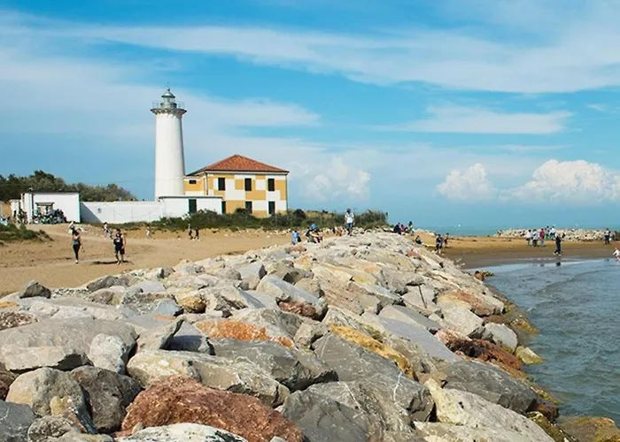 Apartment Cozy With Lateral Sea View In