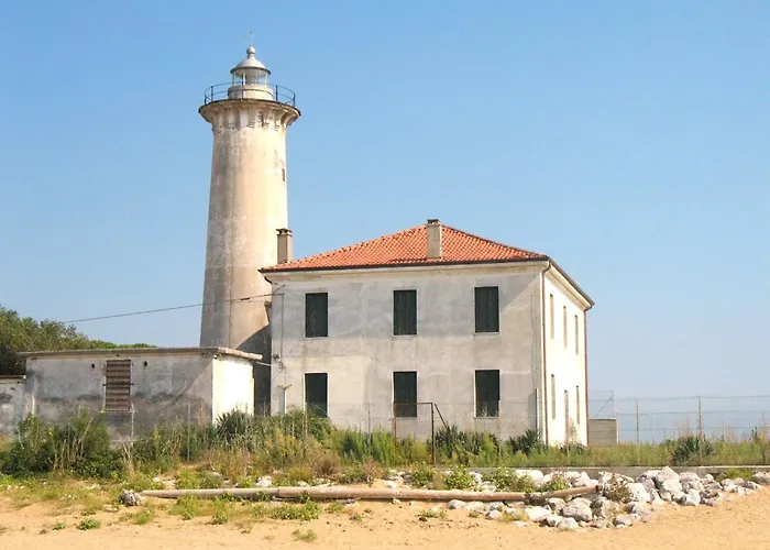 Cozy With Lateral Sea View In *