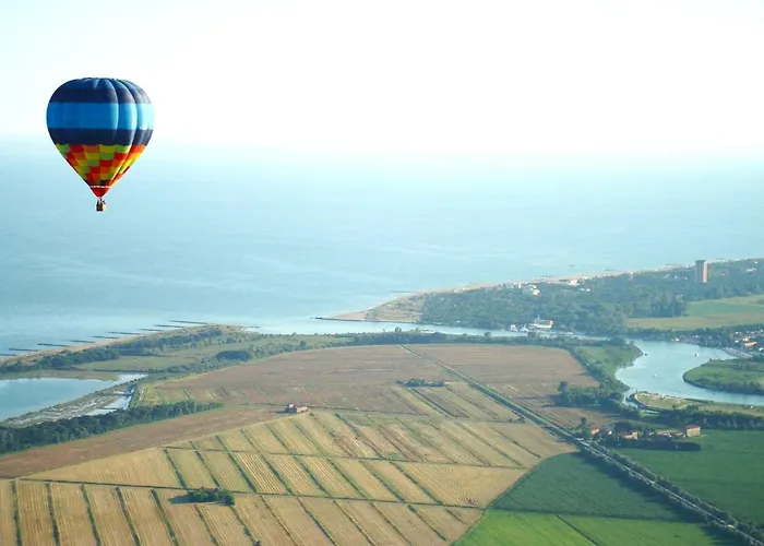 Cozy With Lateral Sea View In * Bibione